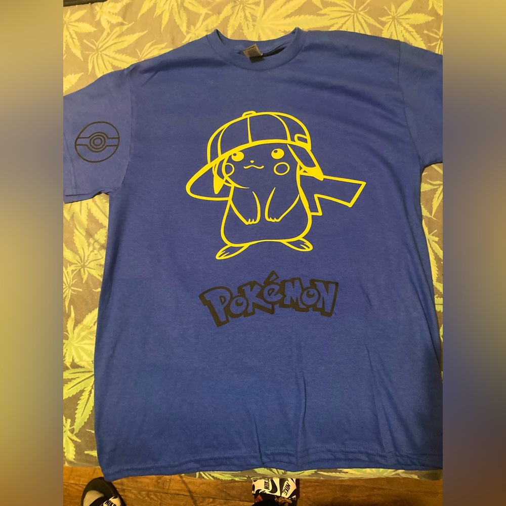 Pokémon pikachu custom men’s t shirt size medium